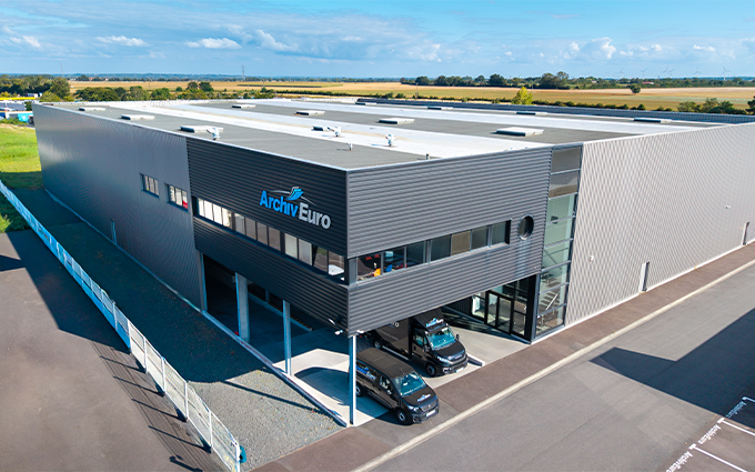 Entrepôt Archiveuro vue extérieur